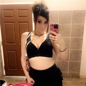 Meet your Posher, Sabrina